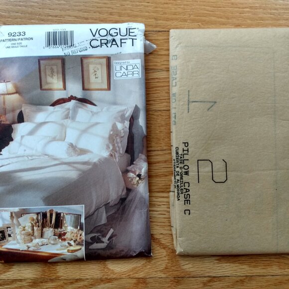 Vintage Vogue Duvet Cover Sewing Pattern Bridal Shower Gifts 9233 UNCUT - Picture 2 of 9